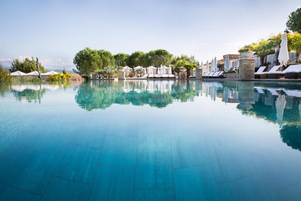 Terre Blanche Hotel Spa Golf Resort Tourrettes Esterno foto