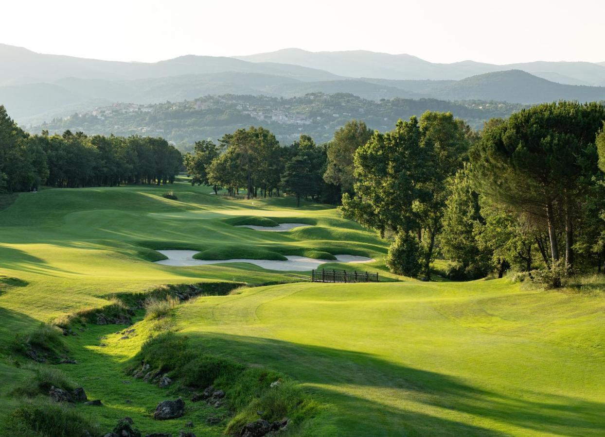 Terre Blanche Hotel Spa Golf Resort Tourrettes Esterno foto
