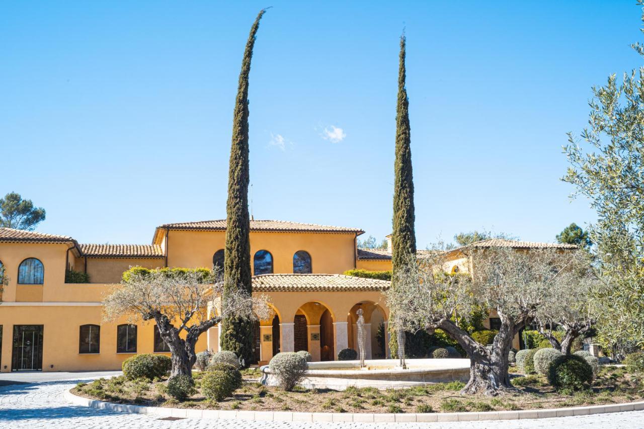 Terre Blanche Hotel Spa Golf Resort Tourrettes Esterno foto