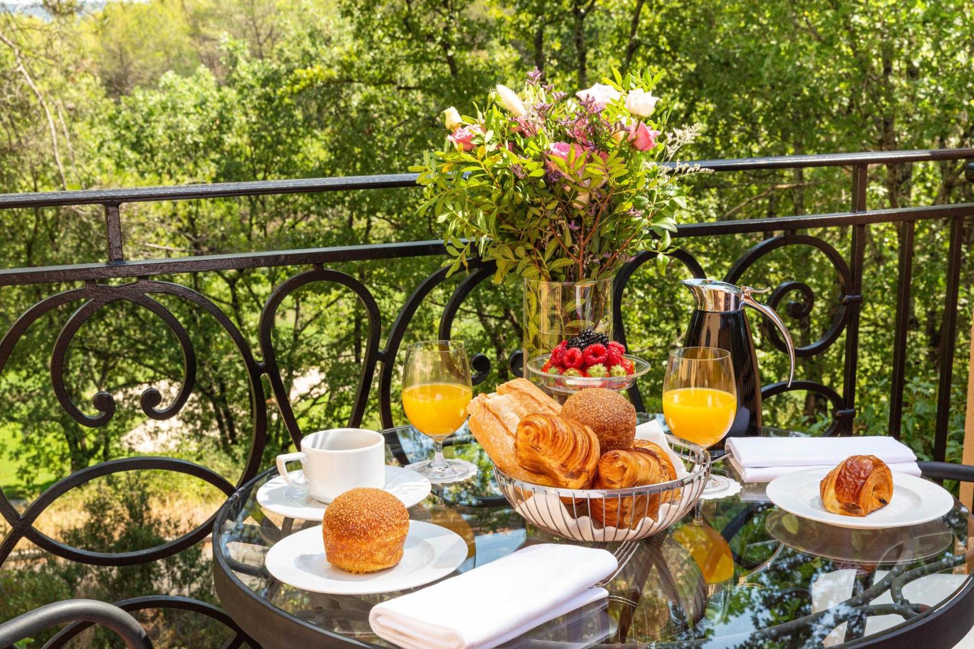 Terre Blanche Hotel Spa Golf Resort Tourrettes Esterno foto