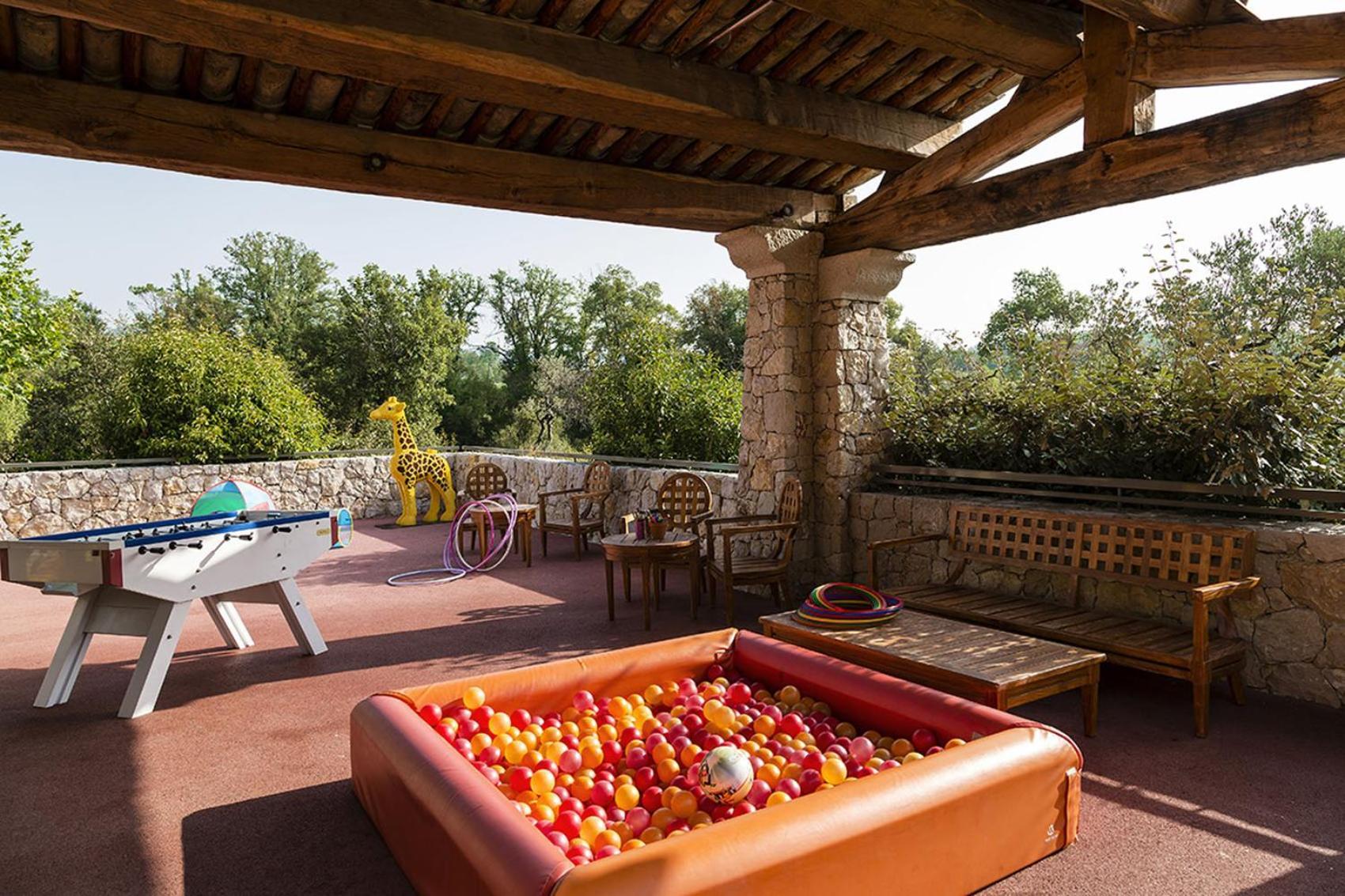 Terre Blanche Hotel Spa Golf Resort Tourrettes Esterno foto